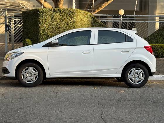 CHEVROLET ONIX 1.0 MPFI LT 8V FLEX 4P MANUAL CHEVROLET ONIX 1.0 MPFI LT 8V FLEX 4P MANUAL